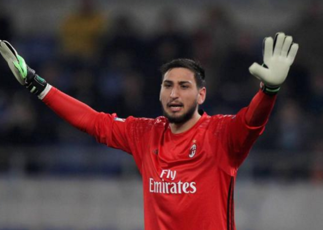 多纳鲁马：足球征程中的荣耀、挑战与成长