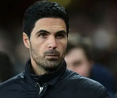 阿森纳主场惜败曼联：曼城或迎夺冠转机，内维尔深度剖析