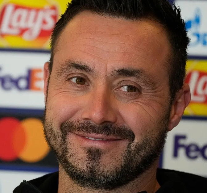 德泽尔比亮相热刺:参观球场,首秀将至