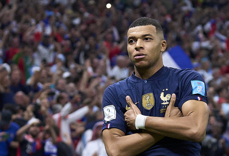 皇马战平赫罗纳,VAR判罚引争议与后续影响探讨