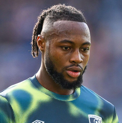 塞梅尼奥再遭种族歧视，英超反歧视之路任重道远