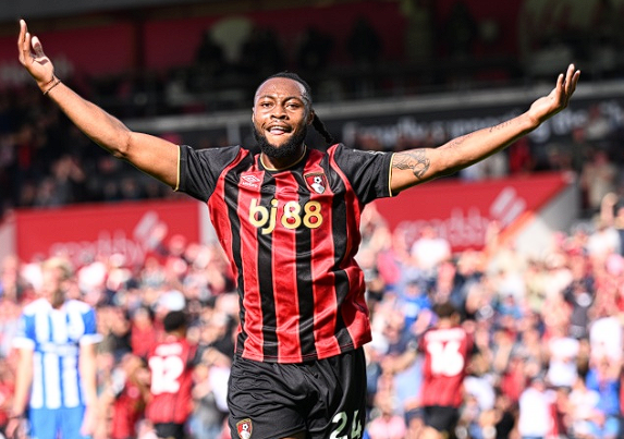 塞梅尼奥再遭种族歧视，<a href='/news/tag/267.html' style='color: blue;'>英超</a>反歧视之路任重道远